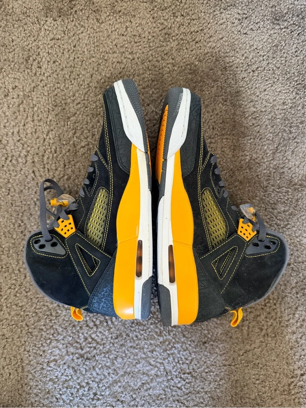 Jordan Men's Black University Gold Jordan Spizike